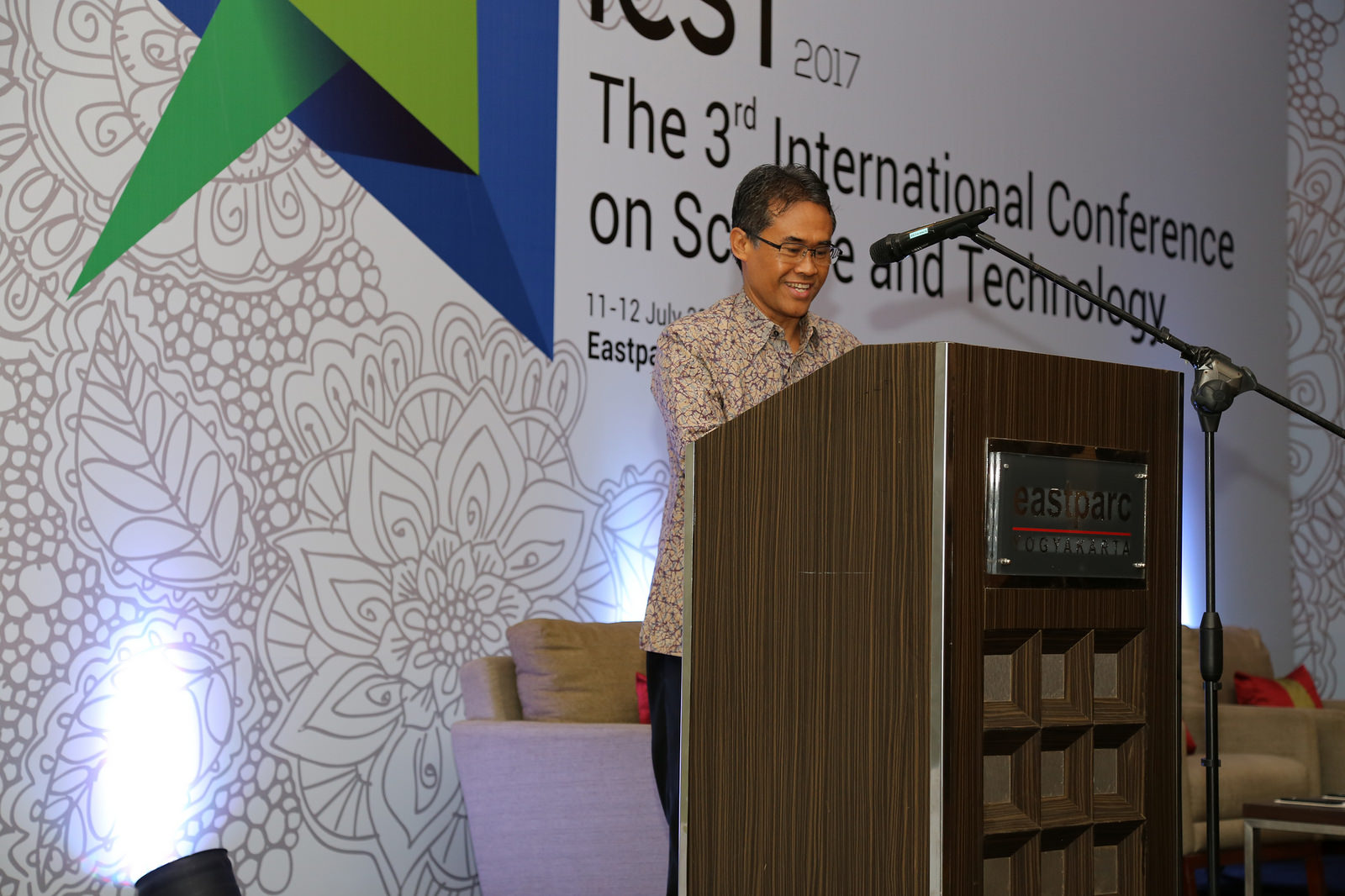 Prof. Panut Mulyono gives his welcoming remarks