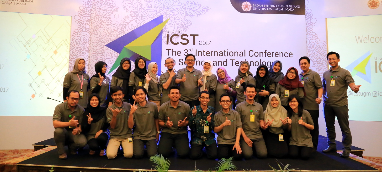 ICST 2017 committee gathers on stage